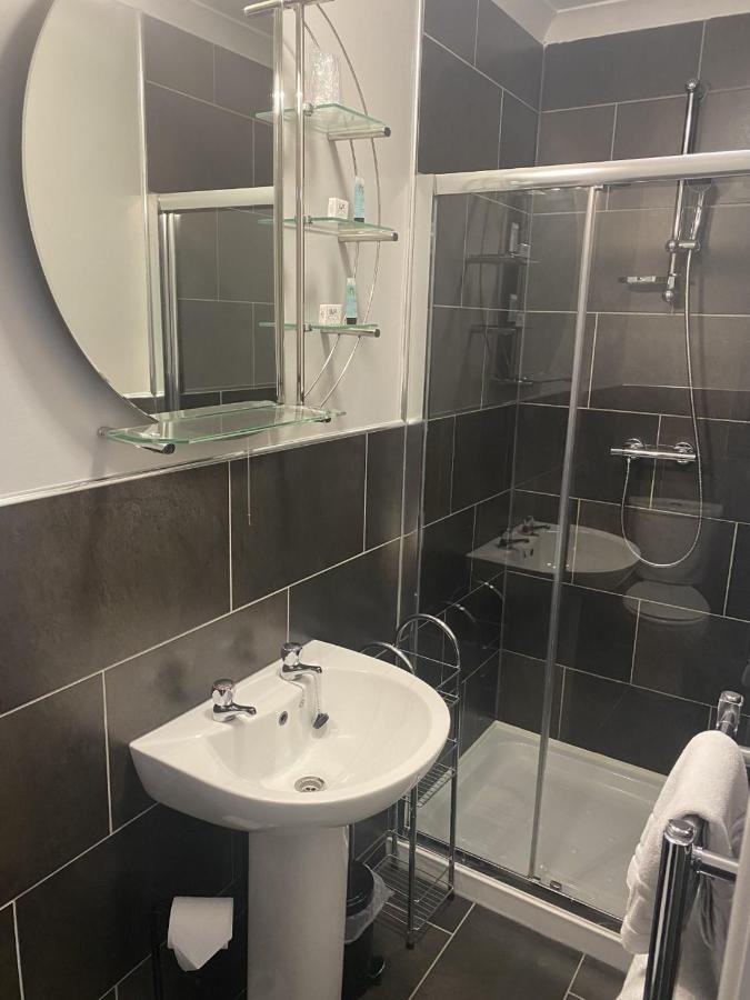 Jeffersons Hotel & Serviced Apartments (Adults Only) Барроу-ин-Фернесс Экстерьер фото