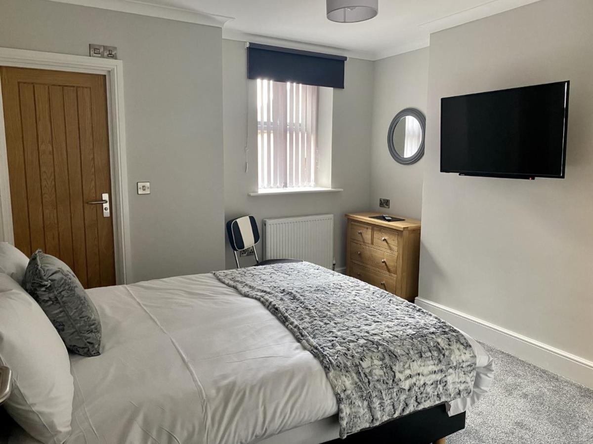 Jeffersons Hotel & Serviced Apartments (Adults Only) Барроу-ин-Фернесс Экстерьер фото