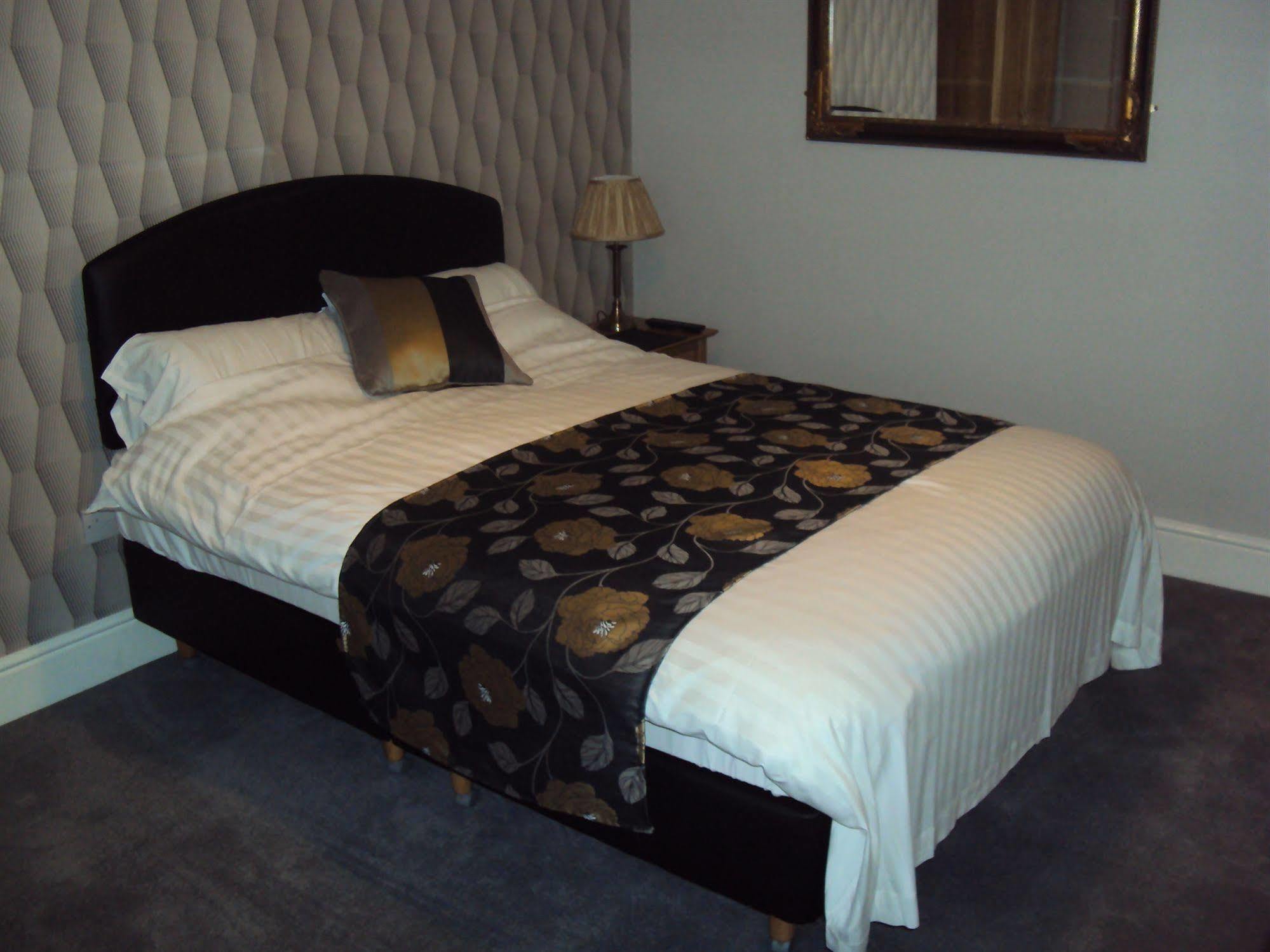 Jeffersons Hotel & Serviced Apartments (Adults Only) Барроу-ин-Фернесс Экстерьер фото