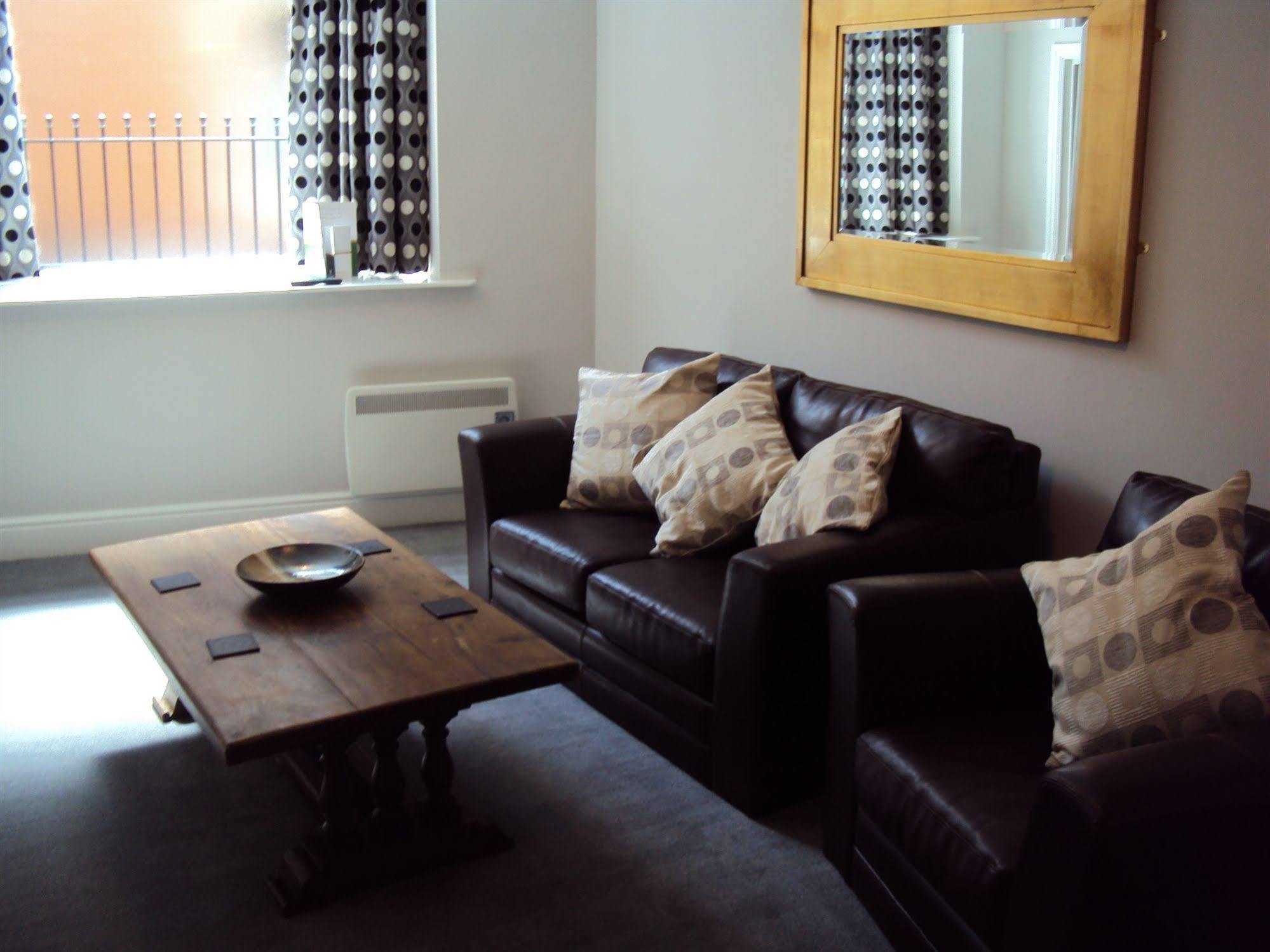 Jeffersons Hotel & Serviced Apartments (Adults Only) Барроу-ин-Фернесс Экстерьер фото